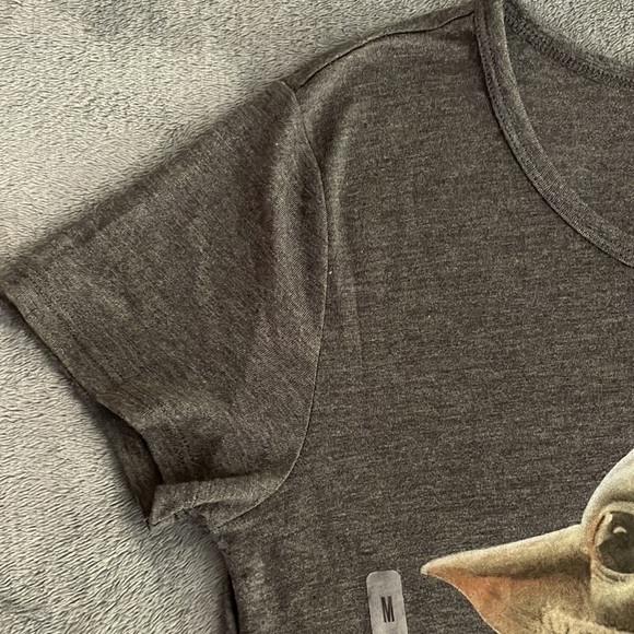 Capped sleeve t-shirt - Grey, Medium - Grogu (Baby Yoda) Star Wars Mandalorian - Picture 3 of 7